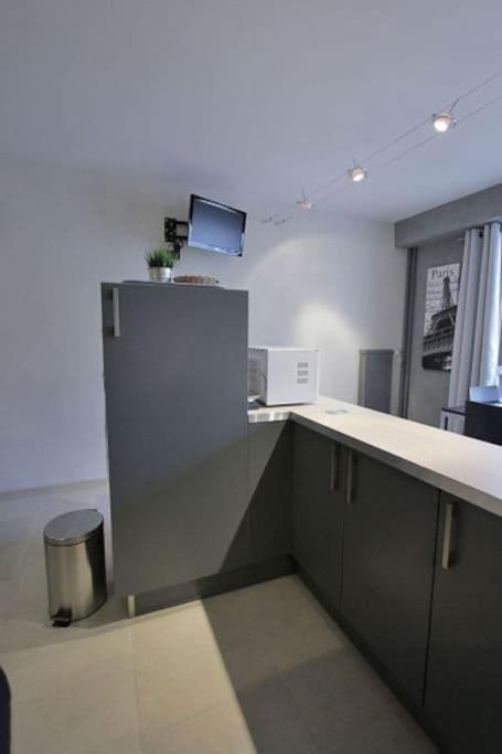 Appartement Avec Ascenseur La Defense Курбевуа Экстерьер фото